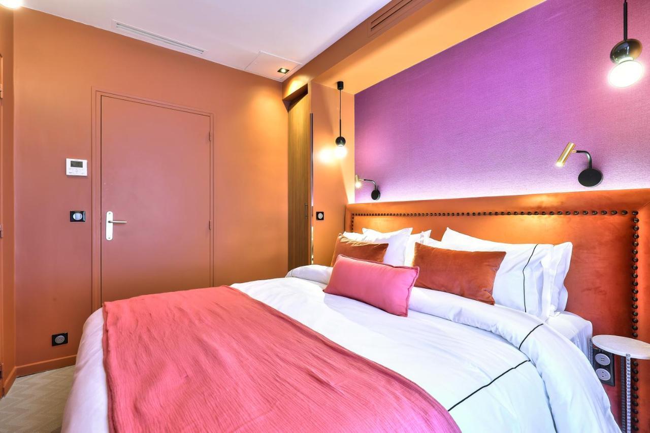 Hotel 33 Marbeuf Parigi Esterno foto