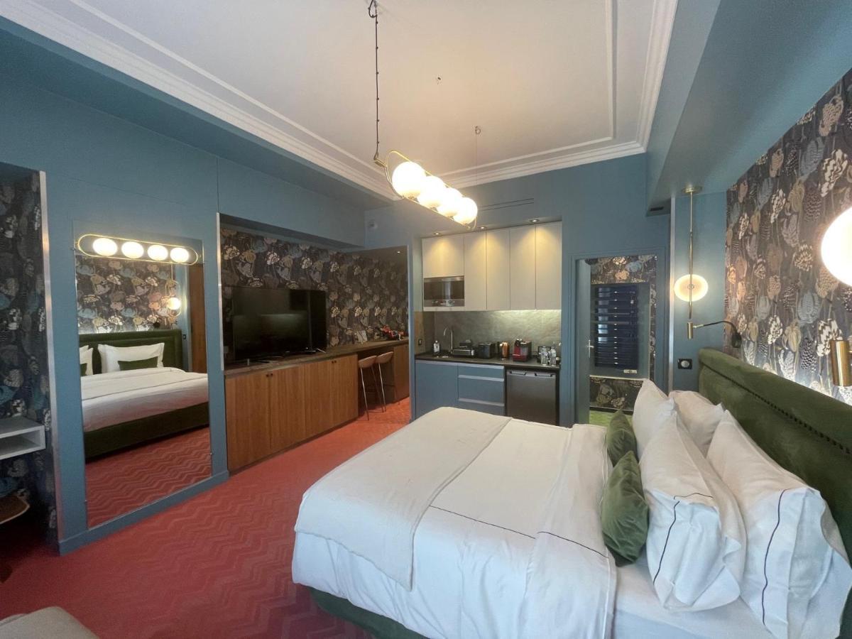 Hotel 33 Marbeuf Parigi Esterno foto
