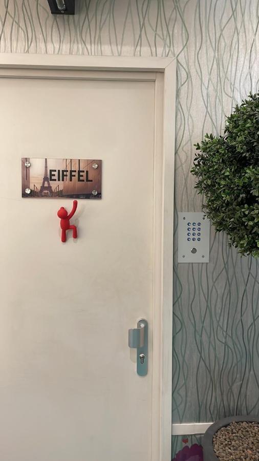 Hotel 33 Marbeuf Parigi Esterno foto