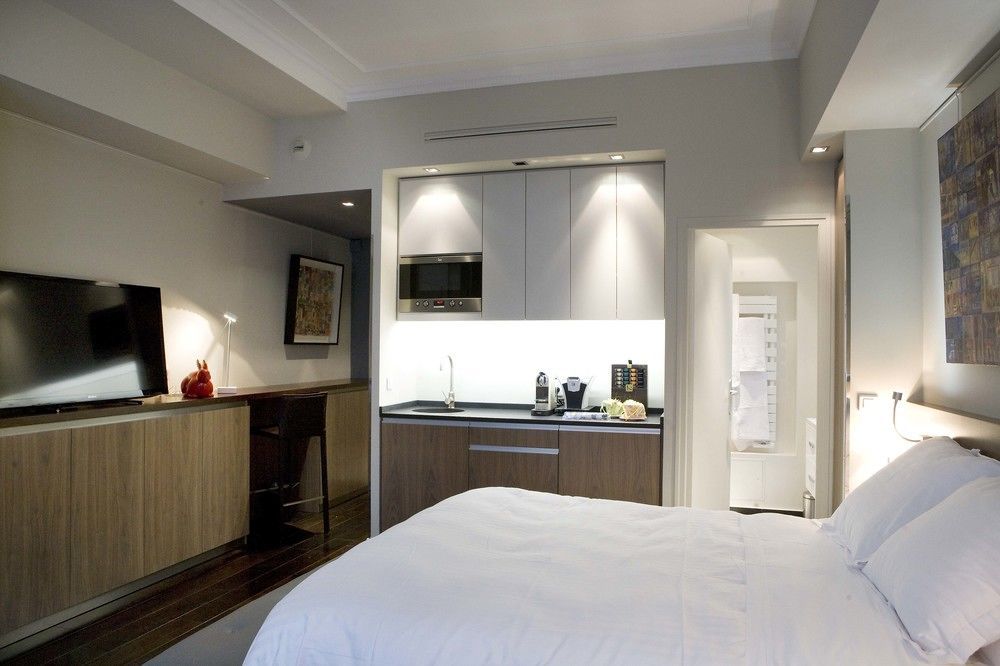 Hotel 33 Marbeuf Parigi Esterno foto