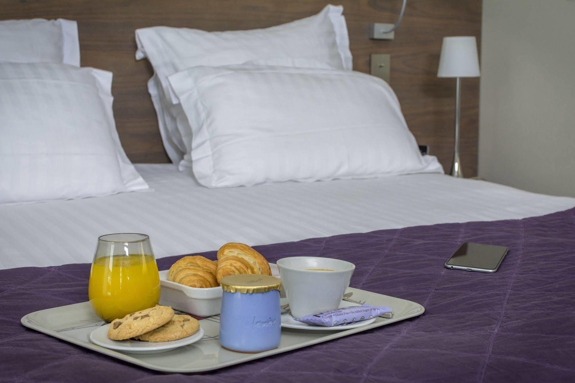 Hotel 33 Marbeuf Parigi Esterno foto